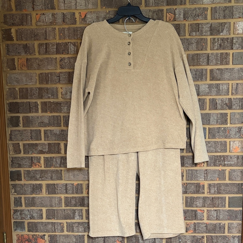 MWL Cozybrushed Sweatpants and Top Set